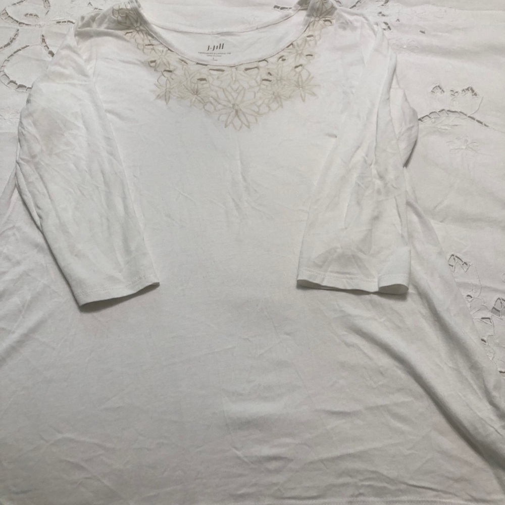 White embroidered J jill tunic LP 3/4 sleeves NNT